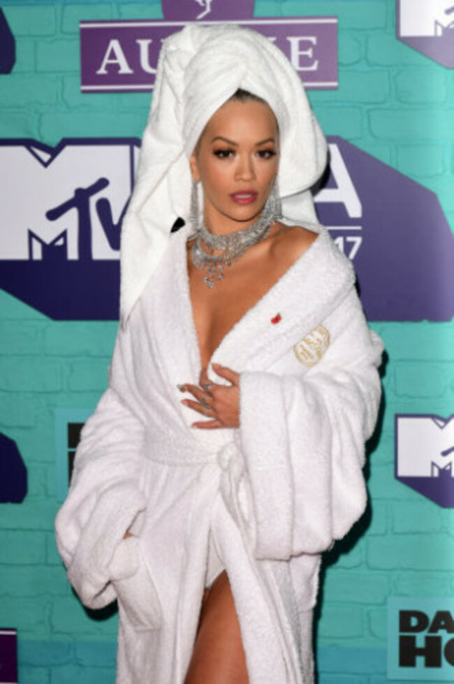 MTV Europe Music Awards 2017 - Arrivals - London