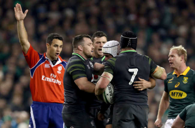 Cian Healy, Robbie Henshaw and Sean O’Brien congratulate Rory Best for winning a turn over