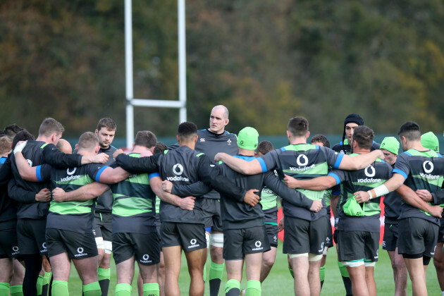 Ireland team Huddle