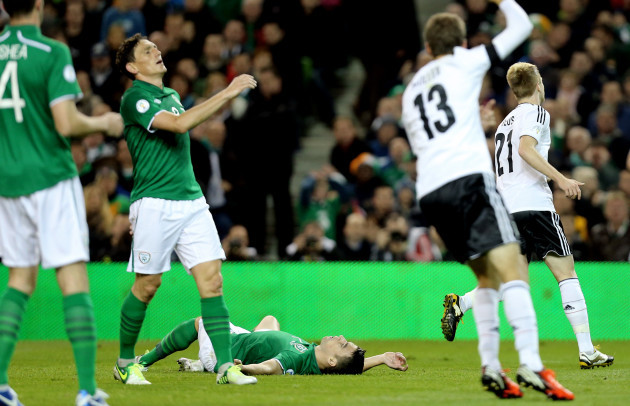 Keith Andrews and Seamus Coleman dejected