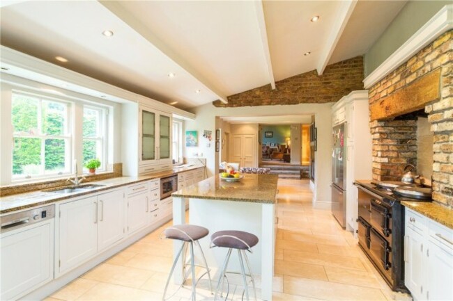 dd179eb6c9992643cca51c95127353c5