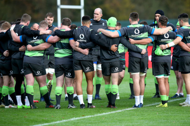 Ireland team Huddle