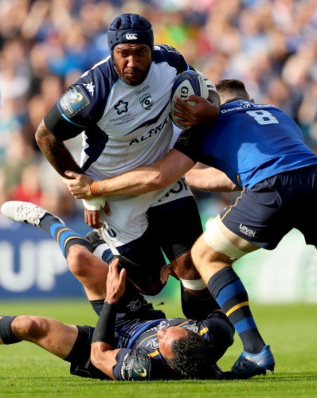 Isa Nacewa and Jack Conan tackle Nemani Nadolo