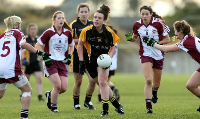 Doireann O'Sullivan on the attack