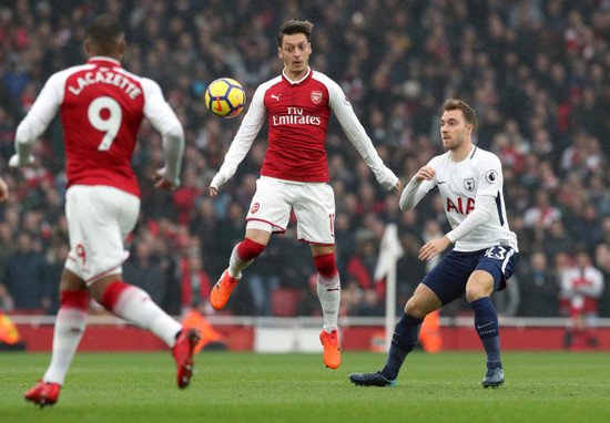 Arsenal v Tottenham Hotspur - Premier League - Emirates Stadium