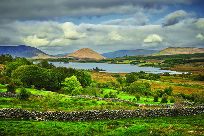 p20 Lough Bofin with Lackavrea mountain