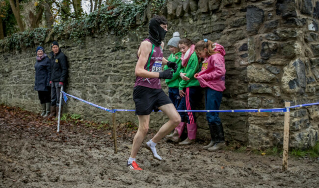 A competitor loses a shoe in the Boys U18 and Junior Men race