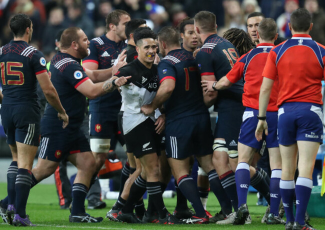 New Zealand All Blacks Aaron Smith fronts up tp France&rsquo;s Raphael Chaume