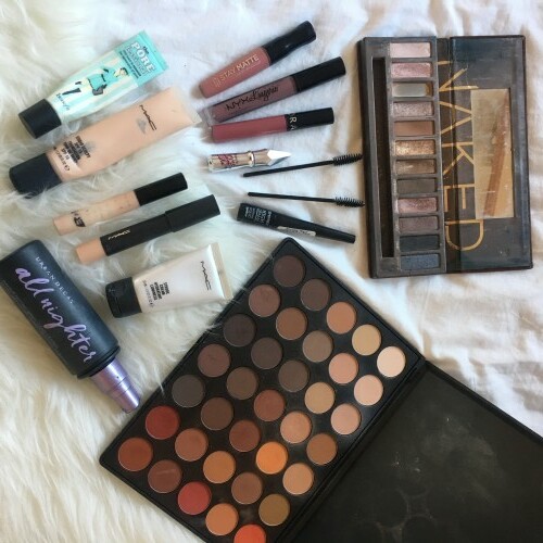 Makeup Bag Contents - Sarah Magliocco (1)