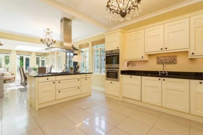 1bb5ccb11f1343e27f1782b0ecdbfb99