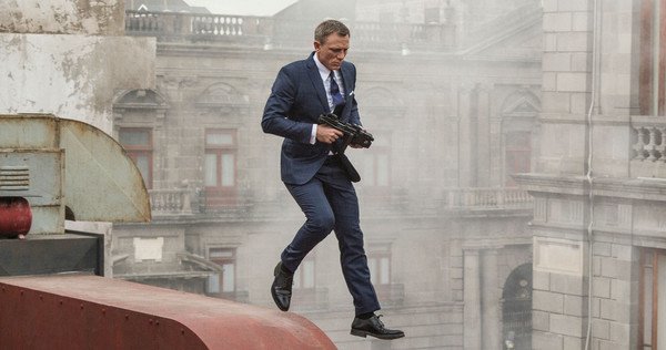 James-Bond-Spectre-Opening-Action-Scene-Photos