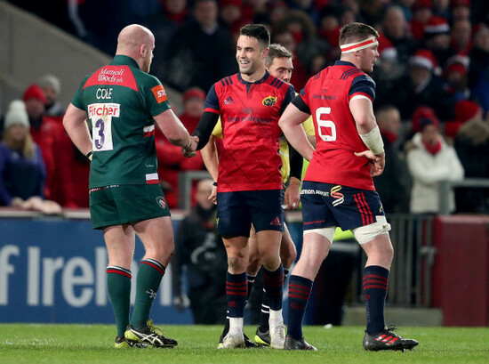 Dan Cole and Conor Murray shake hands during the game