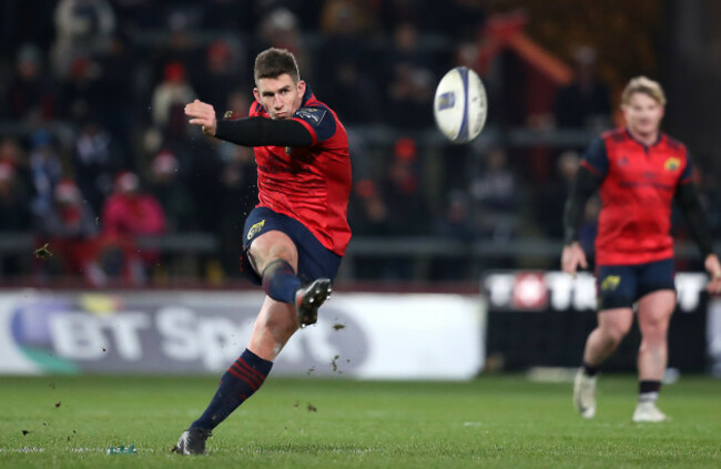 Ian Keatley kicks at goal