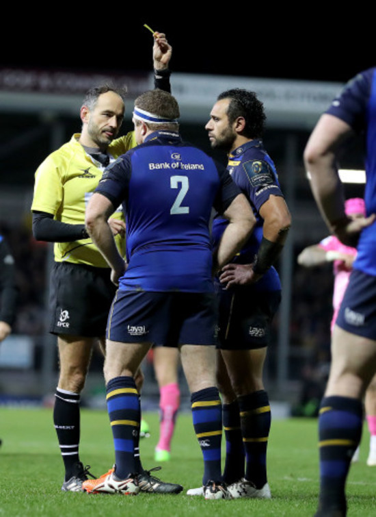 Romain Poite gives Sean Cronin a yellow card