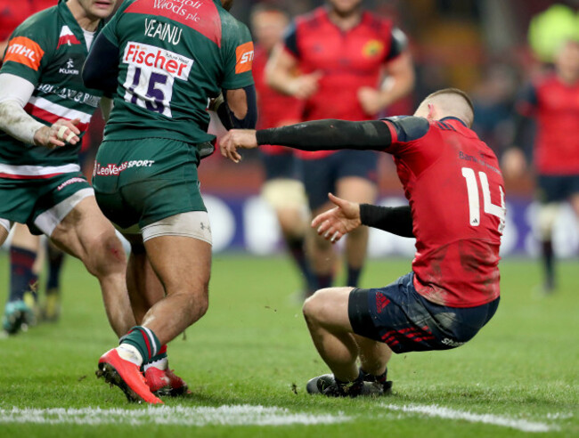 Andrew Conway suffers an injury whilst attempting to tackle Telusa Veainu