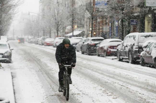 BELGIUM-BRUSSELS-WEATHER-SNOW