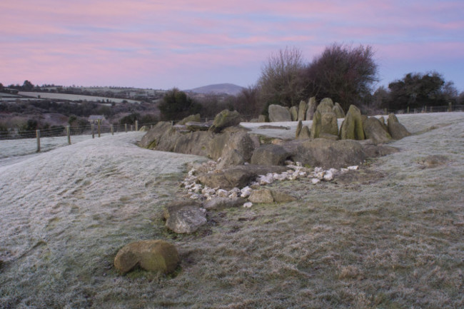 Knockroe Solstice Eve dawn 2016 by Pete Smith