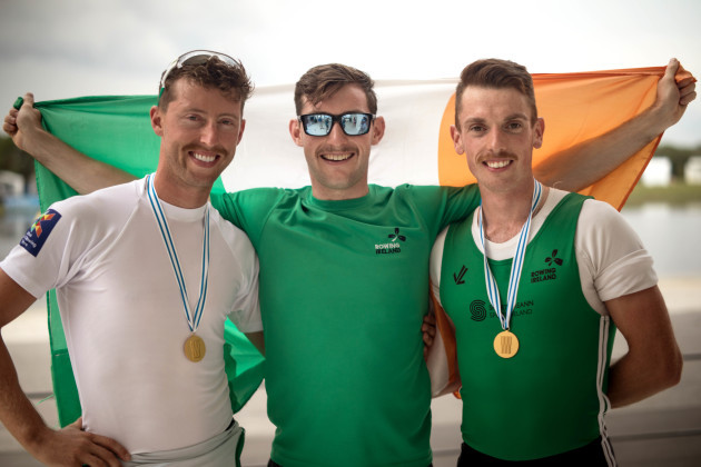 Mark O'Donovan and Shane O'Driscoll with Paul O'Donovan