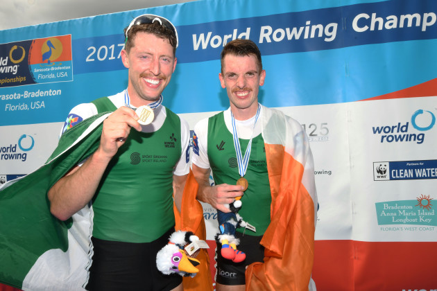 Mark O'Donovan and Shane O'Driscoll celebrate winning gold