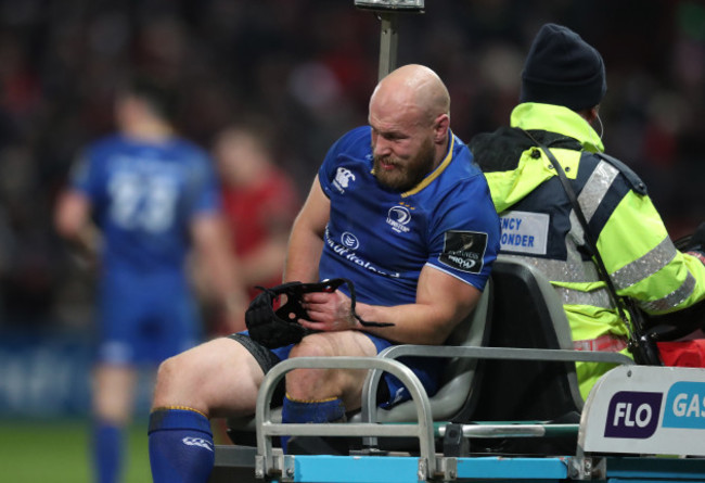 Richardt Strauss goes off injured