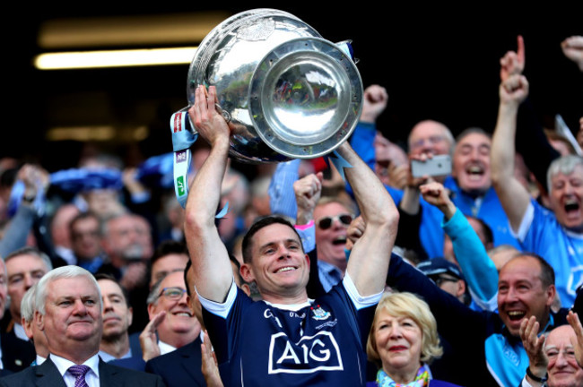 Stephen Cluxton lifts the Sam Maguire