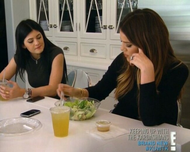 health-fitness-2015-05-kardashians-salad-main