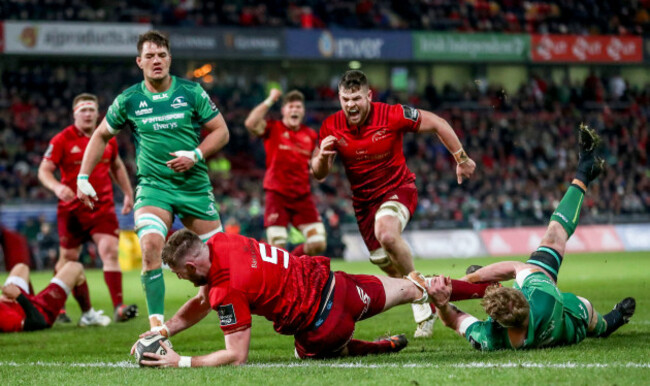 Darren O'Shea scores his sides opening try despite Cillian Gallagher /1/2018