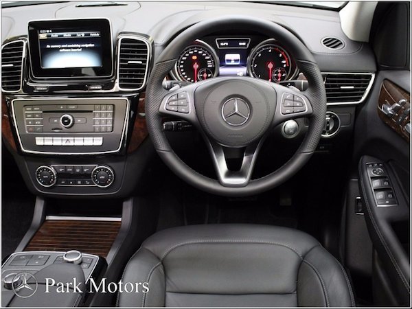 Motor Envy The Mercedes Benz Gls Is A Whopper Suv With A