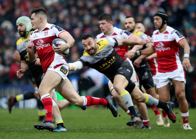 Jacob Stockdale with Jérémy Sinzelle