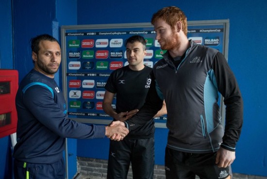 Marius Mitrea at the coin toss with Isa Nacewa and Rob Harley