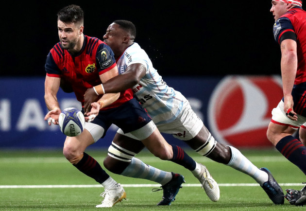 Conor Murray tackled by Yannick Nyanga
