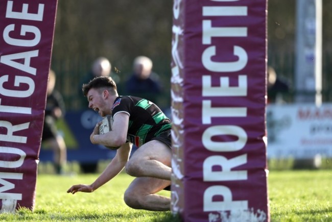 Victor Lovell scores a try