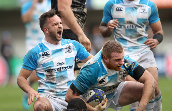 Sean Cronin celebrates his try with Jamison Gibson-Park