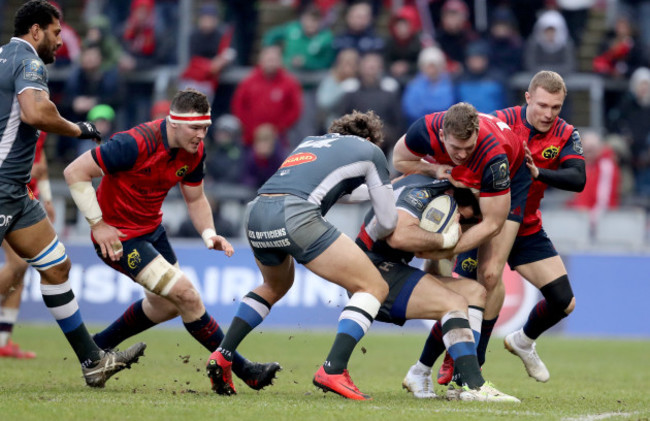 Thomas Combezou is tackled by Chris Farrell 21/1/2018