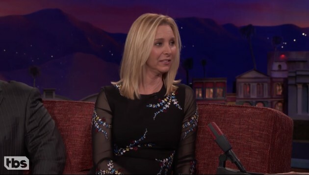 Lisa Kudrow thinks there should be a Friends reboot, she ...