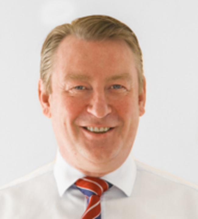 01_David_Hughes