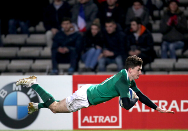 James McCarthy scores a try