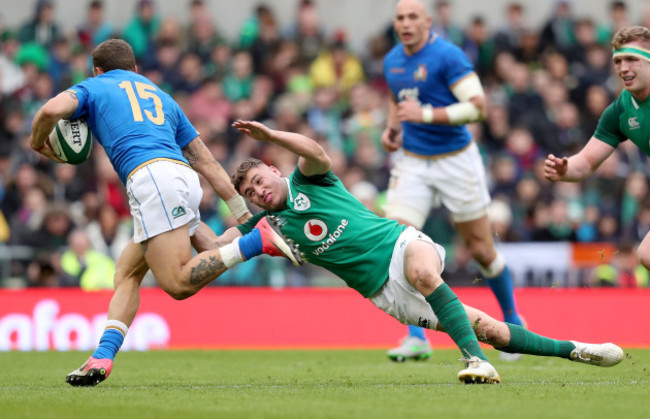 Jordan Larmour with Matteo Minozzi