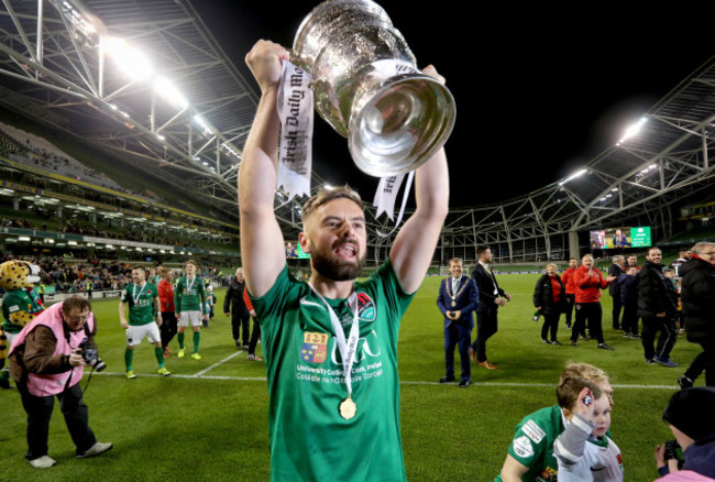 Greg Bolger celebrates with The Irish Daily Mail FAI Cup