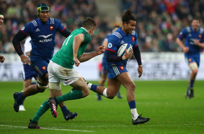 Teddy Thomas breaks free to score their first try