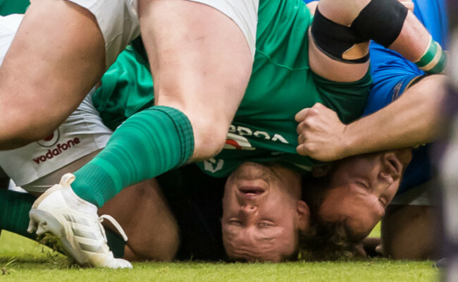 Andrew Porter and Andrea Lovotti at the bottom of a collapsed scrum