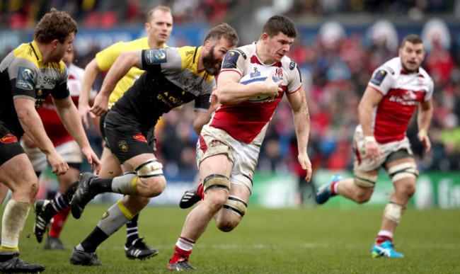 Nick Timoney breaks free to score their third try