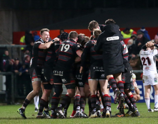 Edinburgh celebrate Duncan Weir's winning drop goal