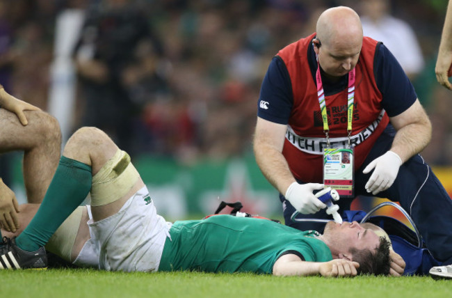 Peter O'Mahony down injured