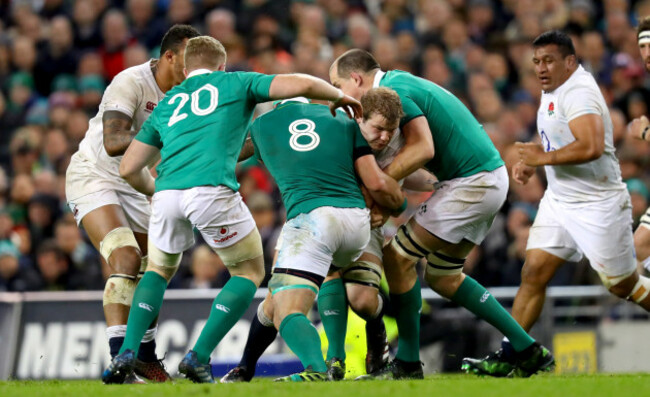 Dan Leavy, Jamie Heaslip and Devin Toner tackle Joe Launchbury