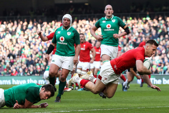 Gareth Davies scores their first try