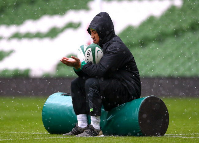 Bundee Aki