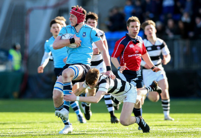 Ryan Baird tackled by David Lacey