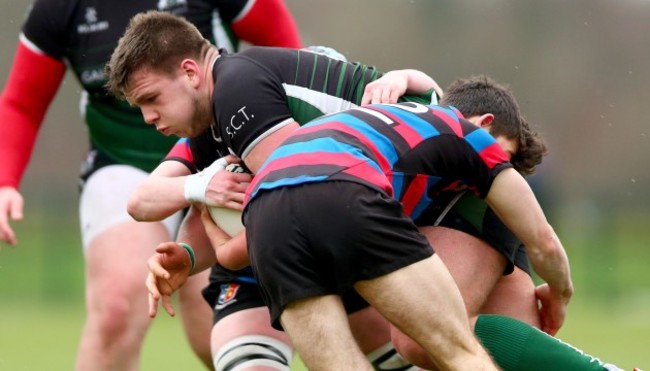 James French tackled by Matthew Lyons