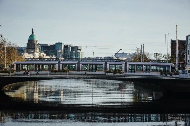 Luas crossing the rosie Hackett Bridge